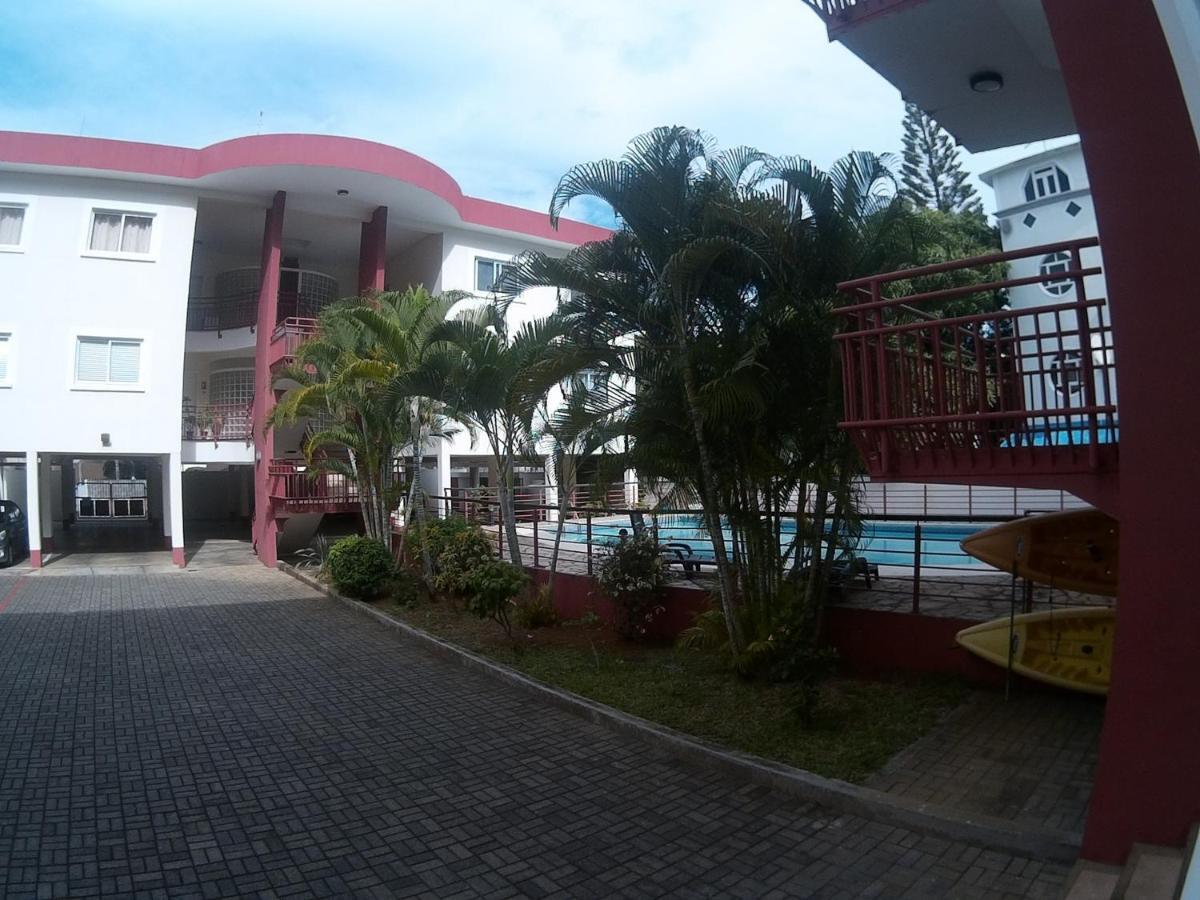 Oceanside Licenced Tourist Residence Flic-en-Flacq Extérieur photo